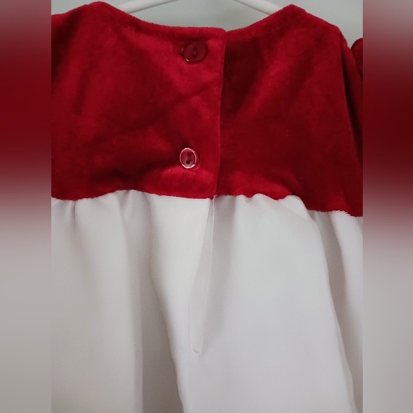 Rare Editions New Red Velvet dress. Beautiful. Size 18 months - Picture 5 of 9
